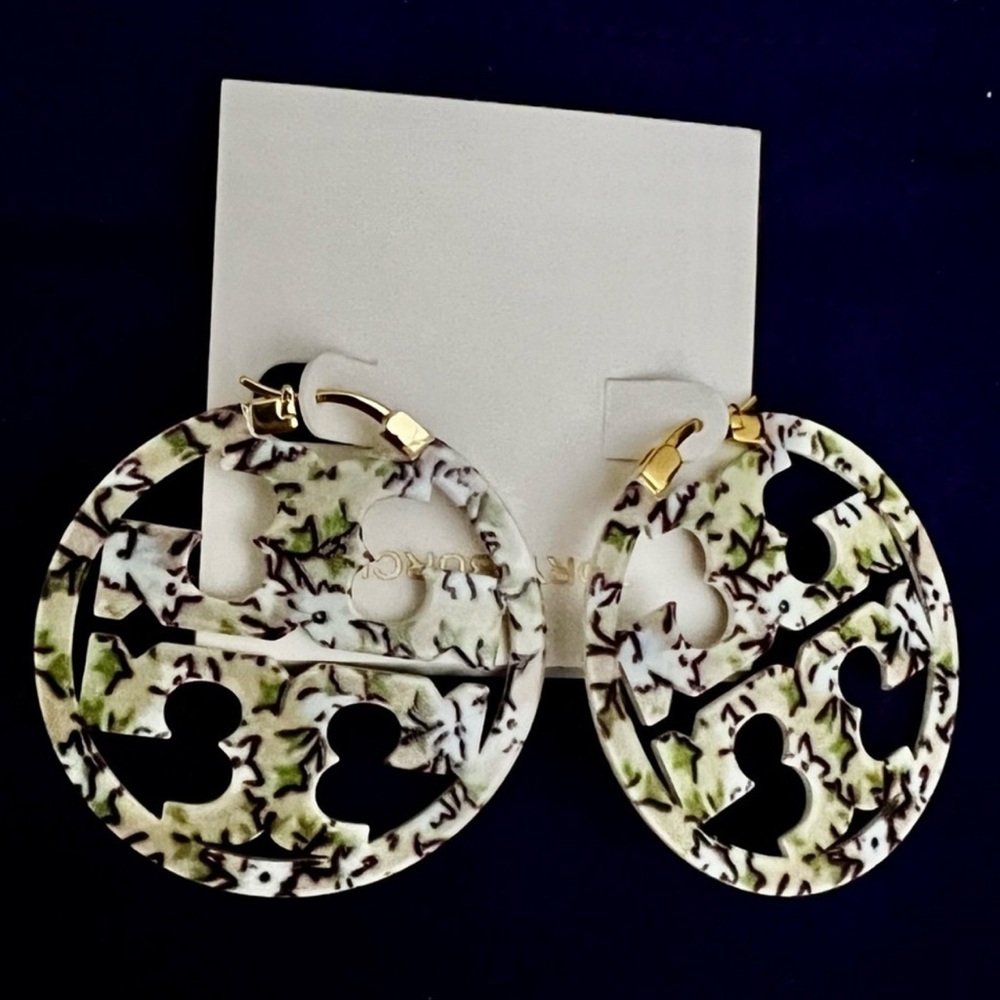 🔥🔥🔥 Authentic Designer Earrings At Awesome Prices To Buy Now & Save Price Firm - Picture 11 of 12